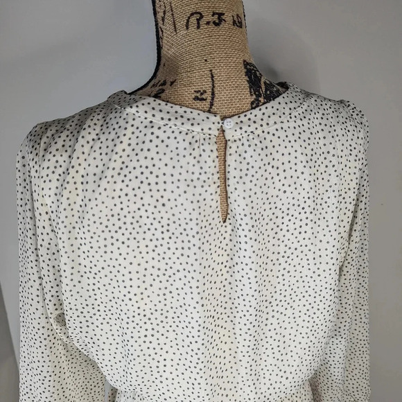 Collective Concepts Women's Puff Sleeves Dress Size Medium - Picture 3 of 5